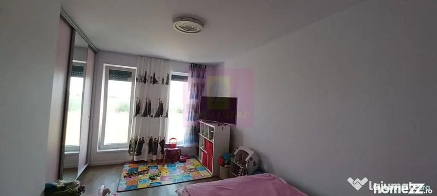 Casă cu 4 camere cu Teren 608 Mp în Săbăreni