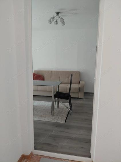 Apartament cu 2 camere semidecomandat în Țiglina 1
