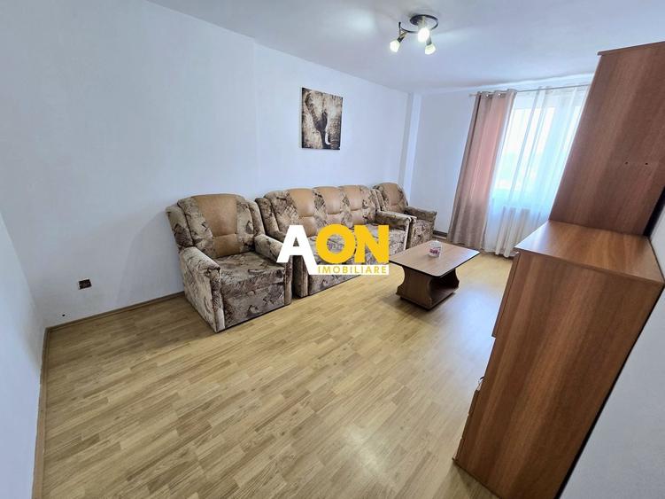 Apartament cu 4 camere decomandat, mobilat în Ampoi 3