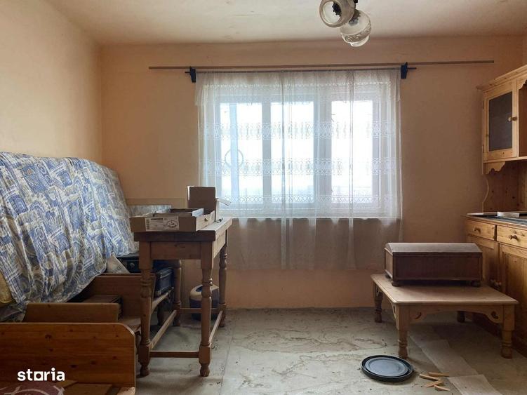 Casă cu 4 camere cu Teren 917 Mp în Gornești