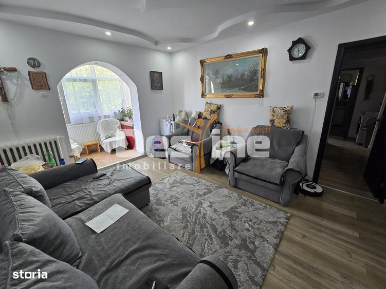 Apartament cu 3 camere în Dacia — fotografia 1