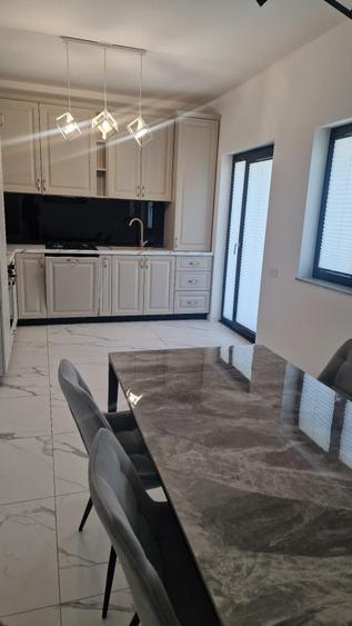 Casă individuală cu 3 camere cu Canalizare în Miroslava