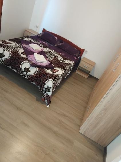 Casă cu 3 camere cu Teren 250 Mp în Central