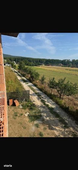 Teren de 421 mp, în Bujoreni