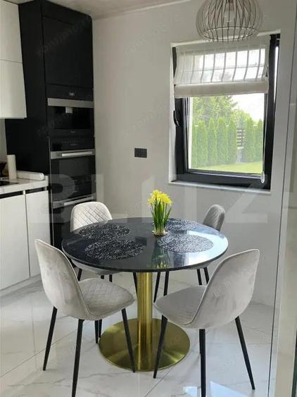 Casă cu Teren 1440 Mp în Uriu