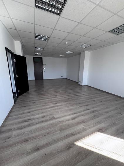Birou, de 40 mp, în Barbu Văcărescu