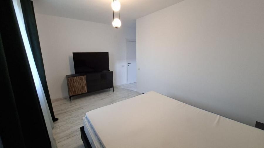 Apartament cu 3 camere decomandat, mobilat în Ștefănești