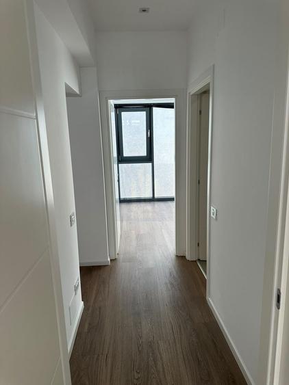 Apartament cu 4 camere semidecomandat, mobilat în Unirii