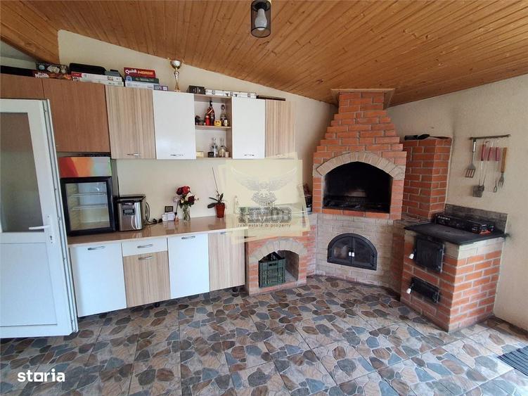 Casa individuala cu 5 camere si terasa inchisa - 11