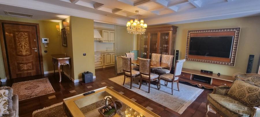 Apartament cu 3 camere decomandat, mobilat în Herăstrău