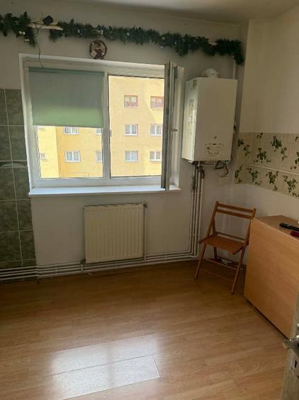 Apartament cu 2 camere decomandat în Triaj