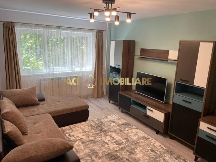 Apartament cu 2 camere decomandat, mobilat în Aviației