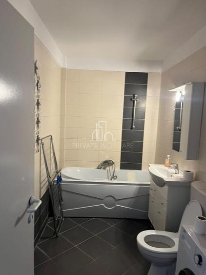 Apartament cu 3 camere decomandat în Tudor