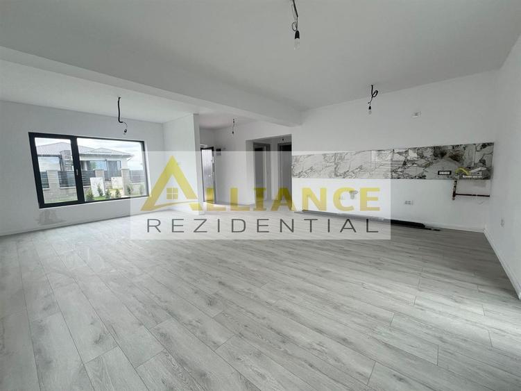 Casă individuală cu 3 camere cu Canalizare în Berceni