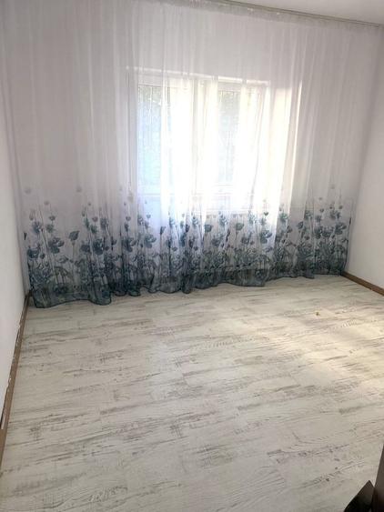 Apartament cu 4 camere decomandat, mobilat în Vitan Mall