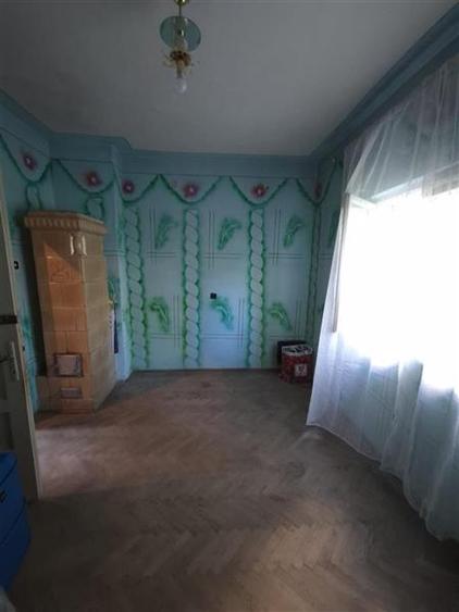 Casă individuală cu 5 camere cu Teren 250 Mp în Iancului
