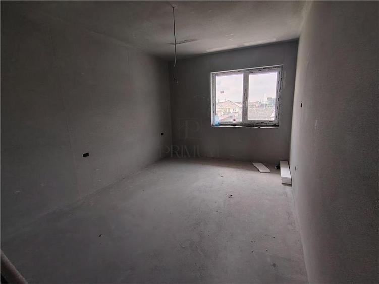 Duplex cu 4 camere cu Canalizare în Moșnița Nouă