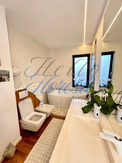 Penthouse cu 7 camere semidecomandat, mobilat în Bună Ziua