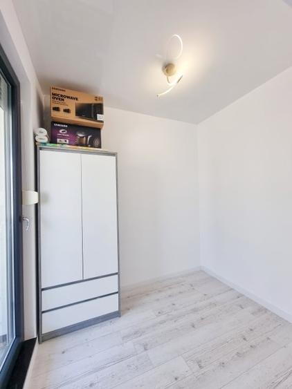 Penthouse cu 2 camere decomandat, mobilat în Mamaia-Sat
