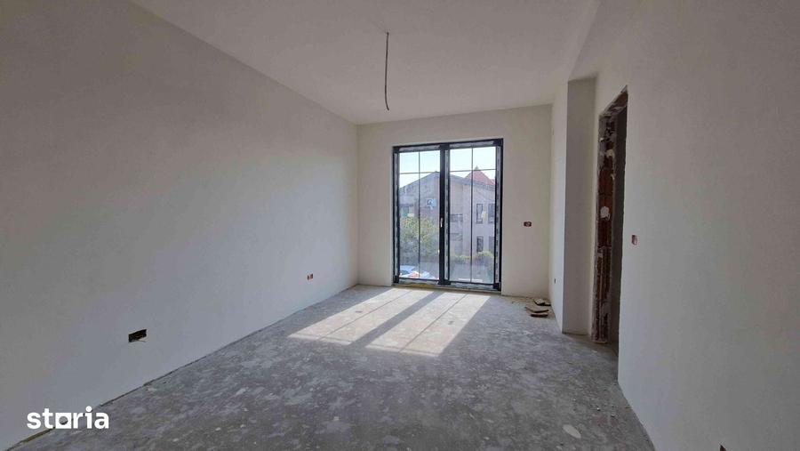 Casă cu 4 camere cu Teren 340 Mp în Ciarda Roșie
