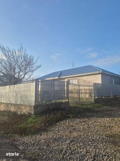Casă cu 3 camere cu Teren 1300 Mp în Măstăcani