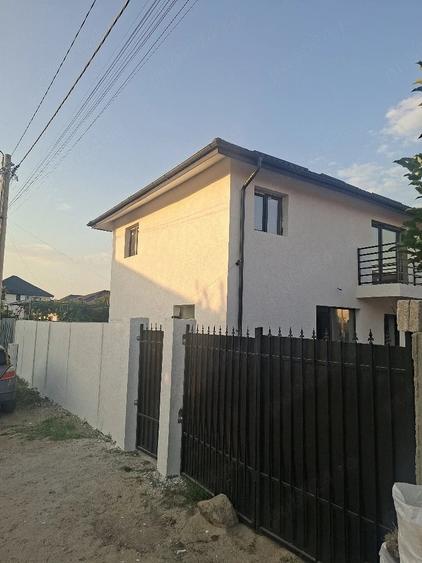 Casă cu Teren 270 Mp în Apărătorii Patriei