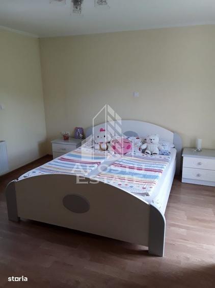 Casă cu 2 camere cu Teren 3515 Mp în Central