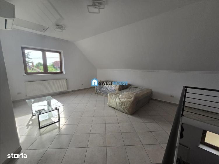 Casă cu 4 camere în Sâmbăta de Jos