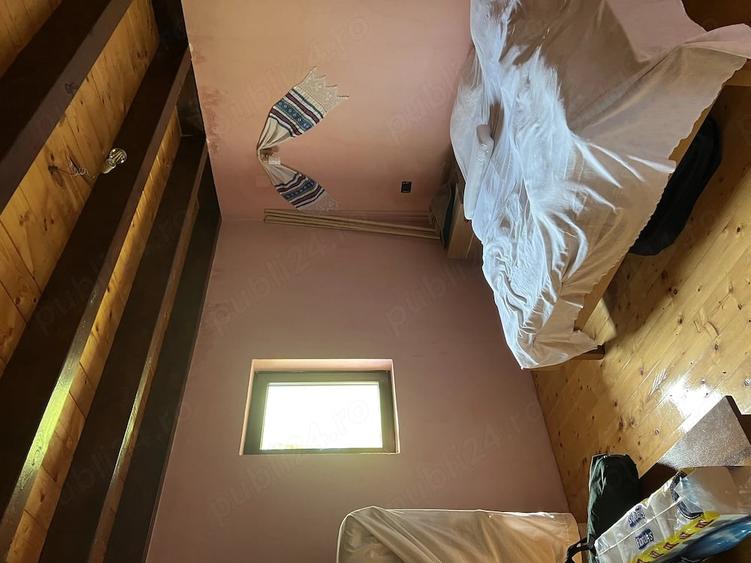 Casă cu 2 camere cu Teren 7500 Mp în Sulighete
