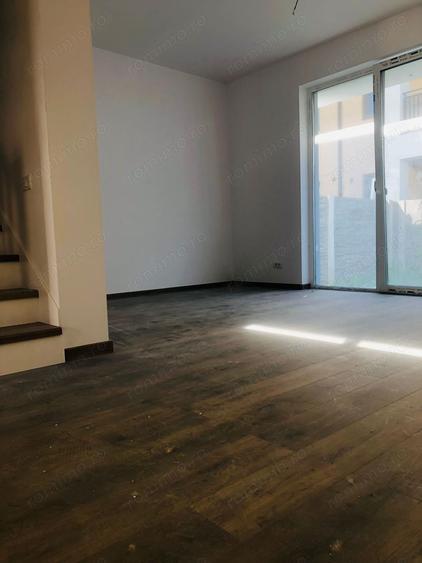 Casă cu 3 camere în Giroc