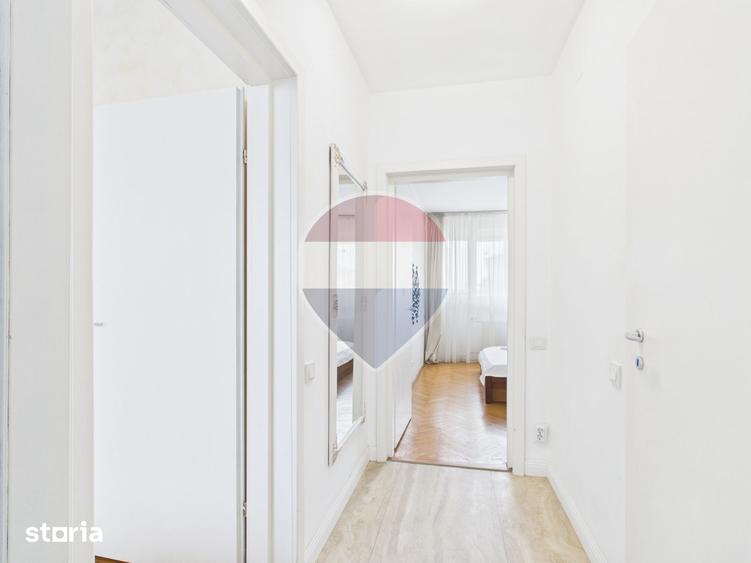 Apartament cu 3 camere în Tei