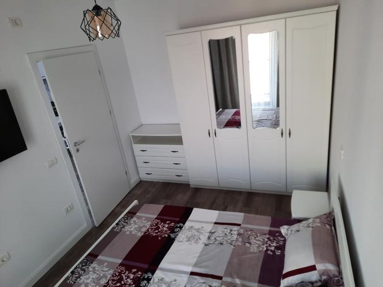 Apartament cu 2 camere nedecomandat, mobilat în Tomis Nord
