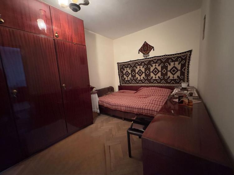 Apartament cu 2 camere semidecomandat, mobilat în Tomis Nord