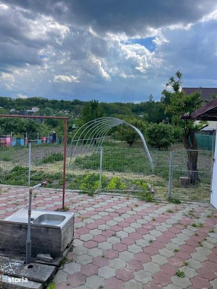 Casă cu 3 camere în Mărgineni