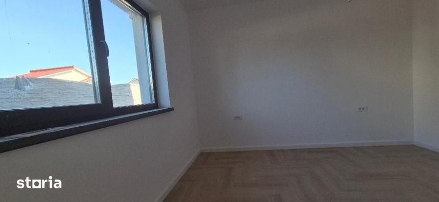 Casă cu 4 camere cu Teren 400 Mp în Clinceni