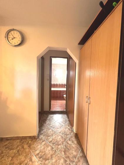 Apartament cu 2 camere decomandat în Est