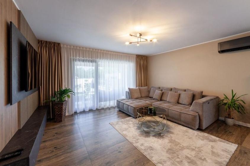 Casă cu 4 camere cu Teren 500 Mp în Central