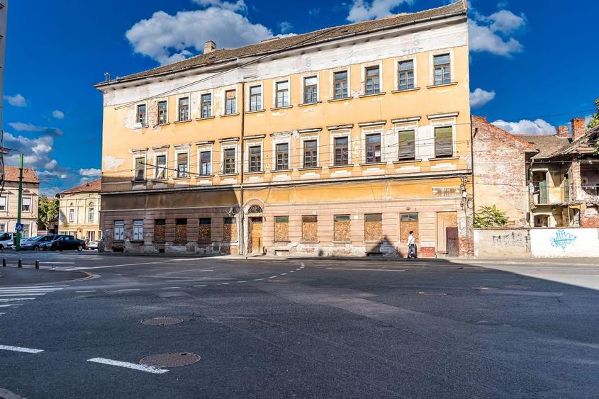 Proprietate specială, de 1,303 mp, în Central