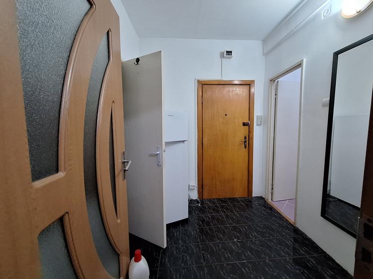 Apartament cu 2 camere nedecomandat, mobilat în Complex Studențesc