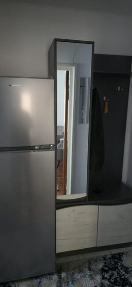 Apartament cu 2 camere semidecomandat în Giurgiului