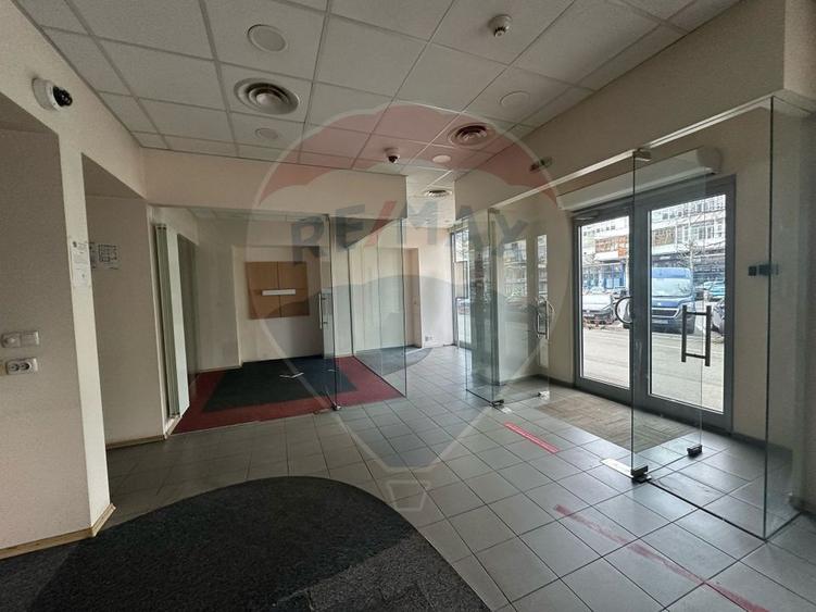 Spațiu comercial, de 158 mp, în Ultracentral