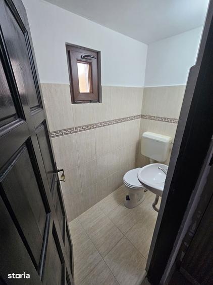 Casă cu 4 camere cu Teren 300 Mp în Central