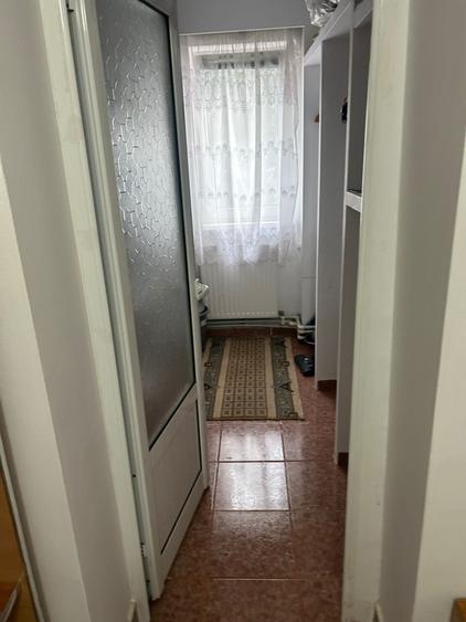 Apartament cu 2 camere semidecomandat în George Enescu