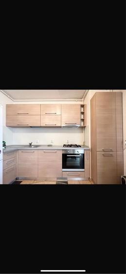 Apartament cu 3 camere în Florești