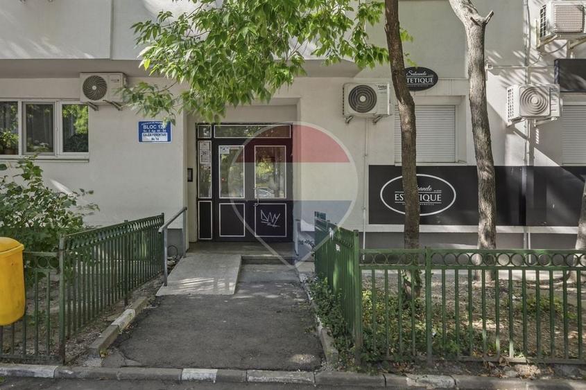 Apartament cu 3 camere decomandat în Rahova