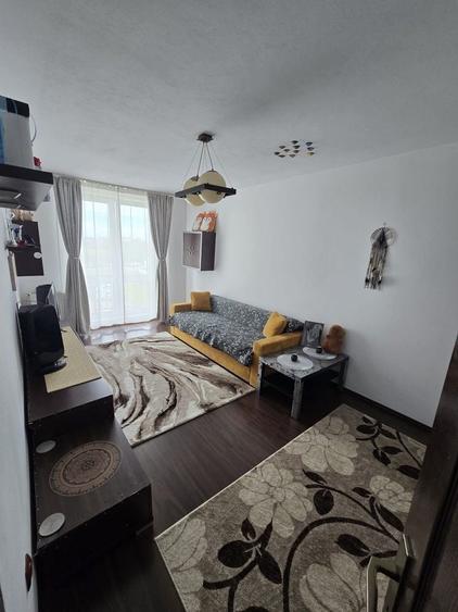 Apartament cu 2 camere decomandat în Ștrand
