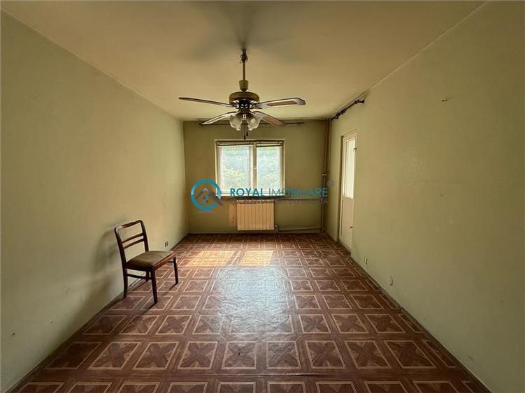 Royal Imobiliare - Vanzare apartament zona Paltinis - 1
