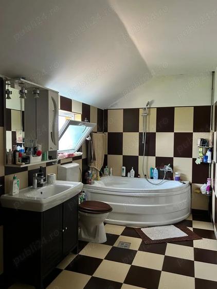 Casă cu 4 camere cu Teren 350 Mp în Goranu