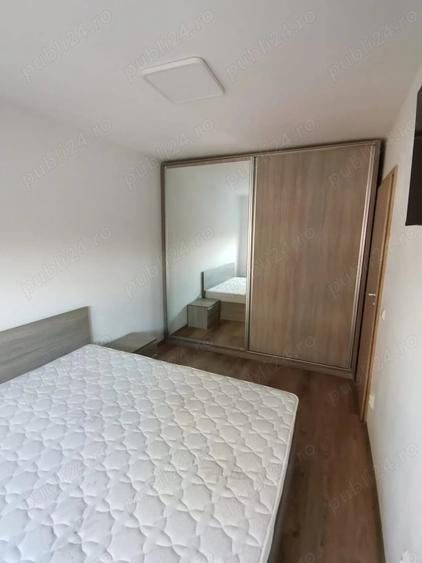 Apartament cu 3 camere semidecomandat în Vest