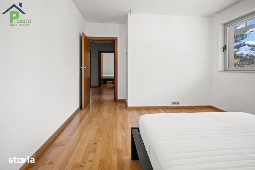 Apartament cu 3 camere decomandat în Snagov